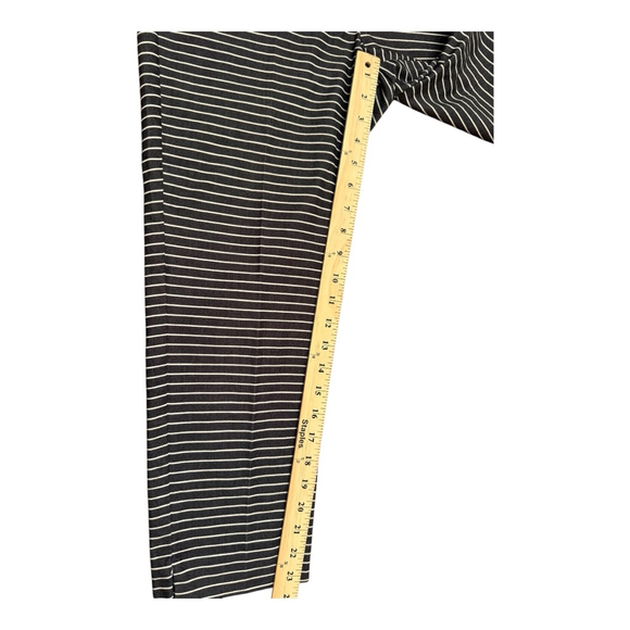 Women's LOFT Marisa Petite Ankle & Cropped Pants Navy White Stripe 8P - Picture 10 of 12